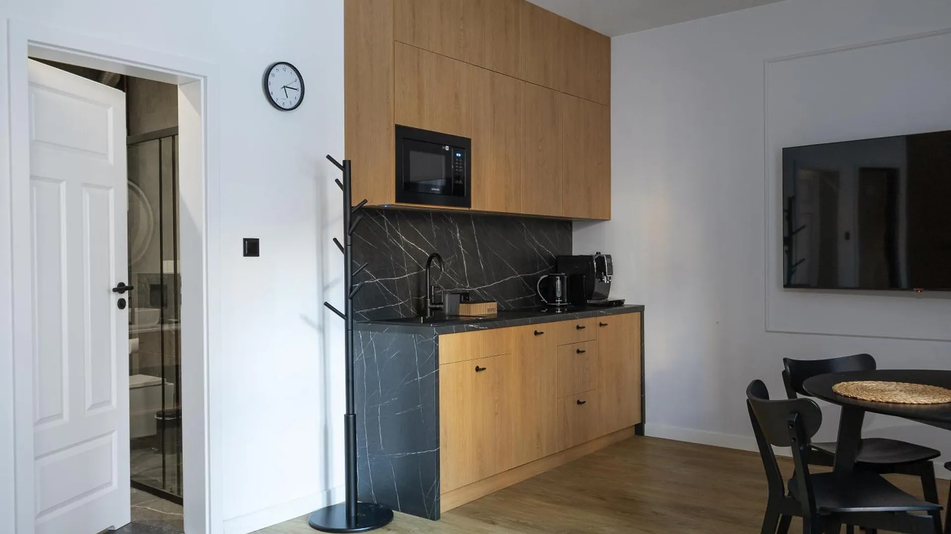 Glow Apartments - Apartamenty Studio Kozia Gdansk Srodmiescie Poland